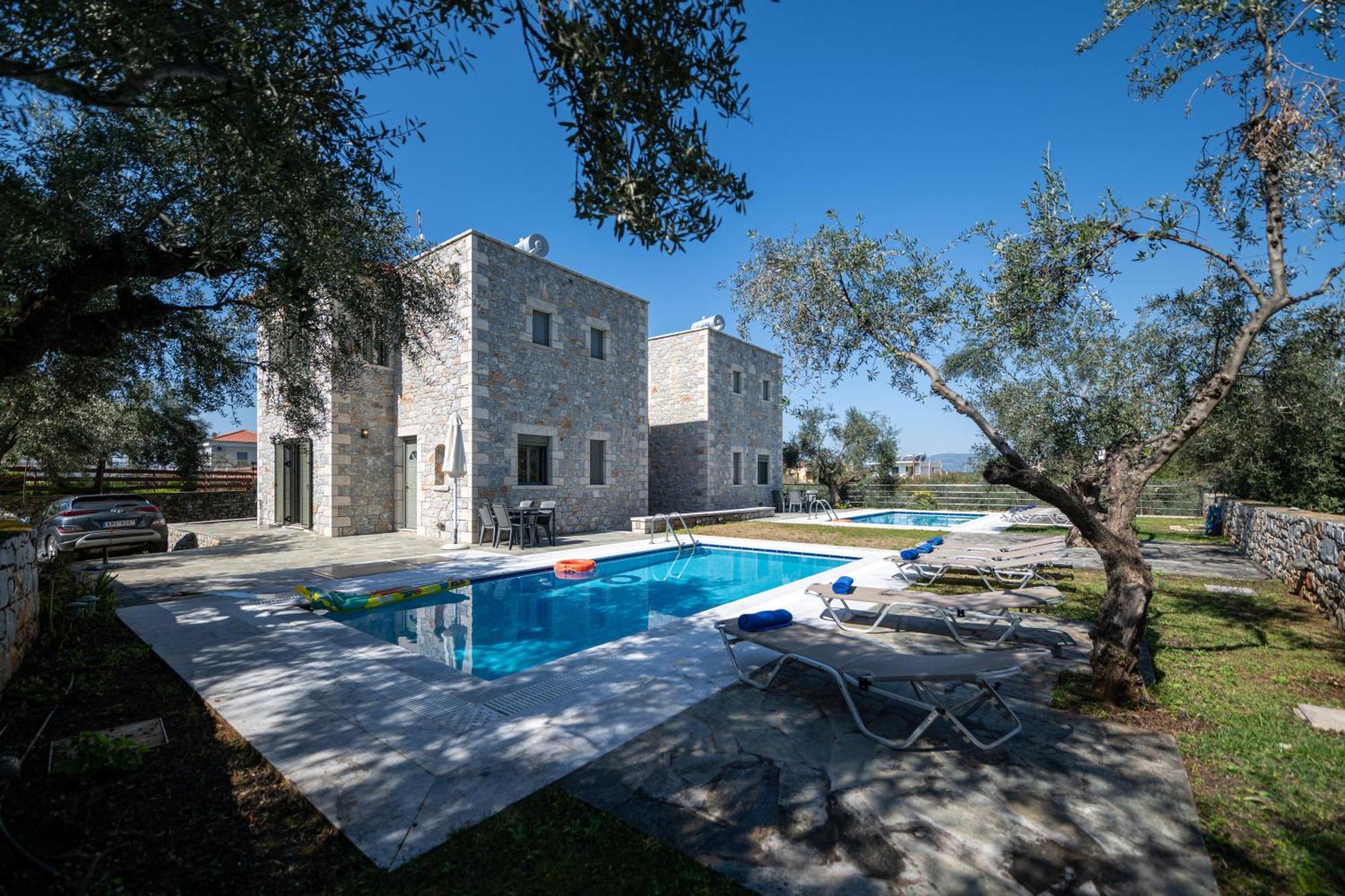 Torri Di Pietra Villa Stoupa Bagian luar foto