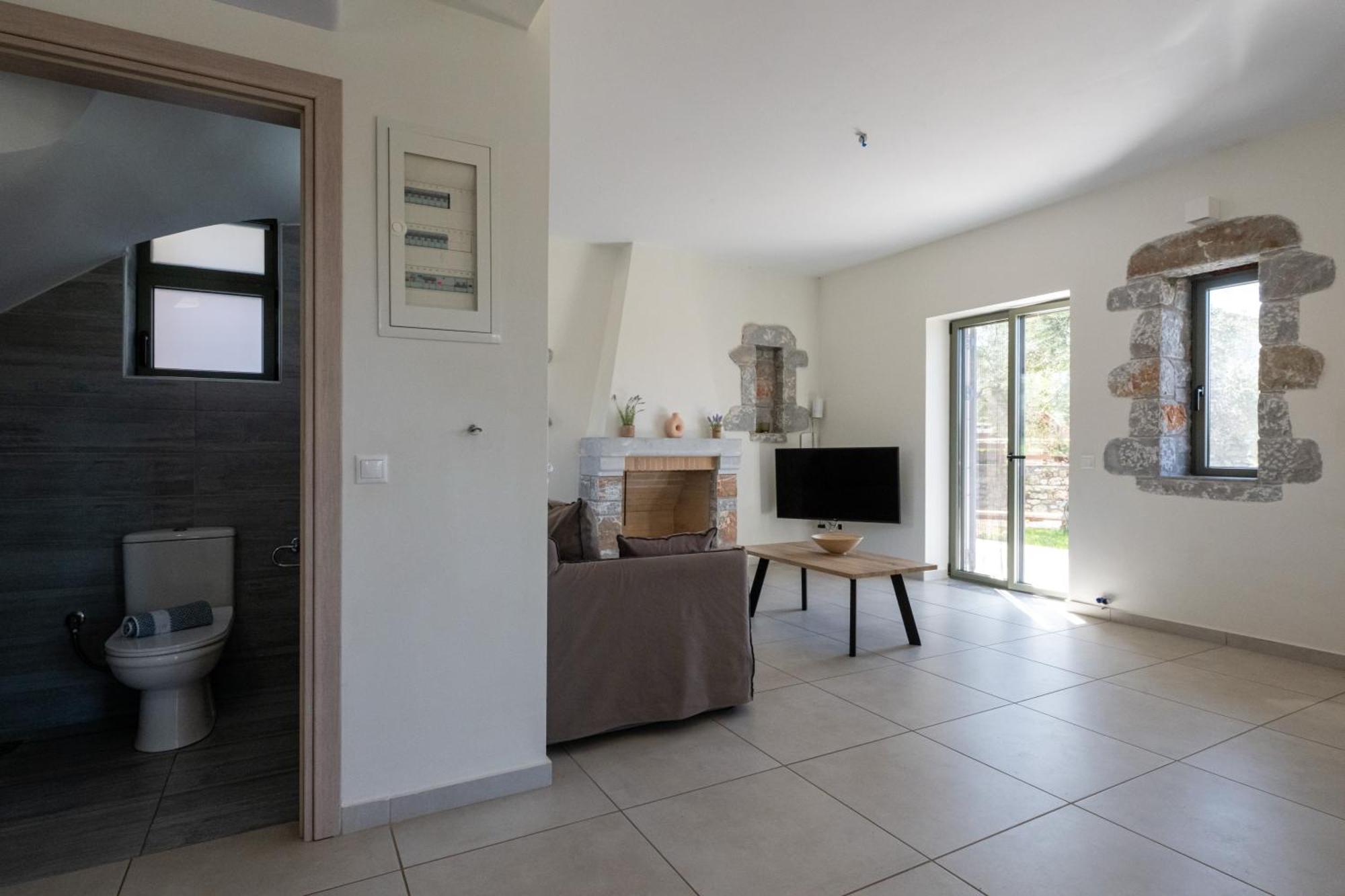Torri Di Pietra Villa Stoupa Ruang foto