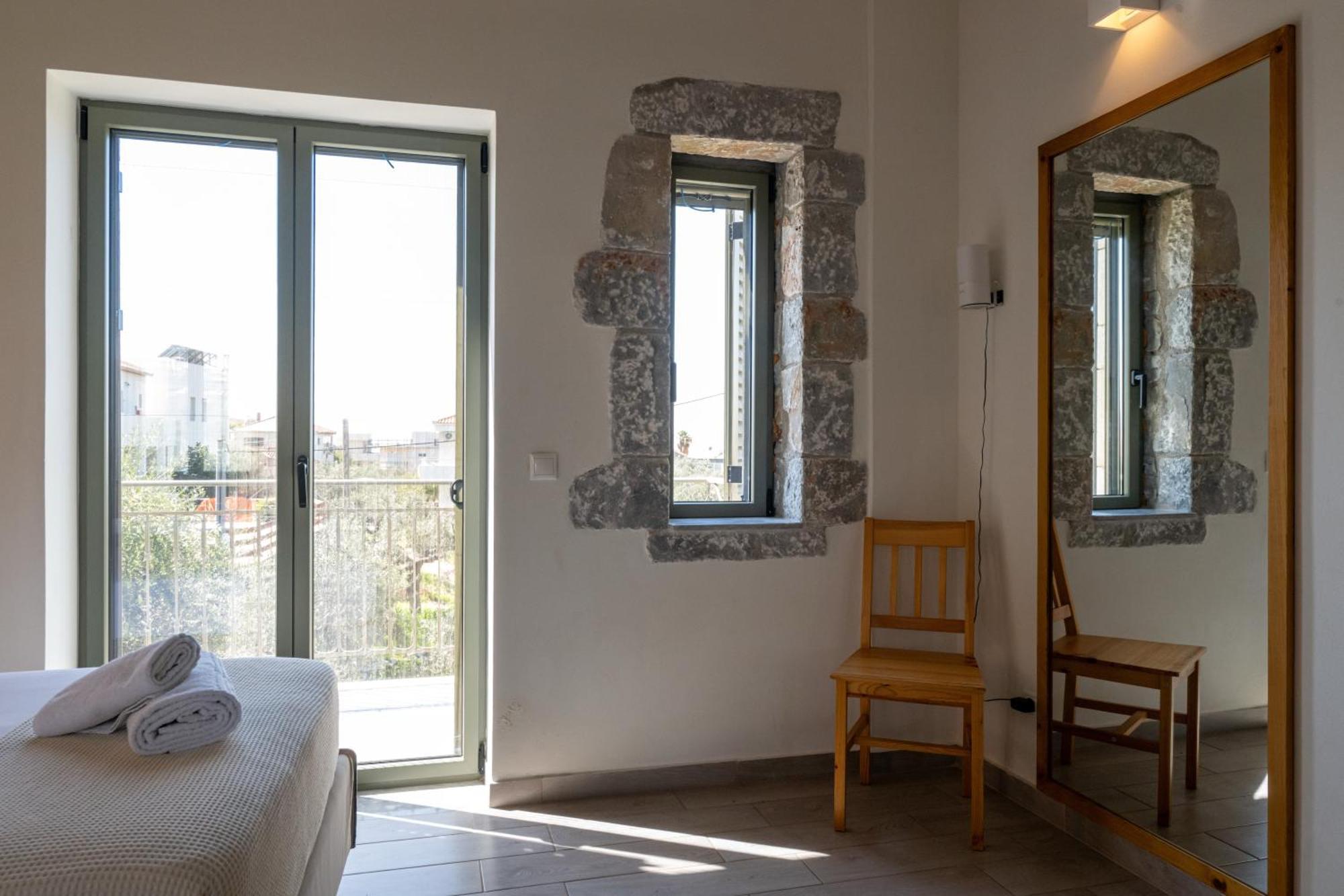 Torri Di Pietra Villa Stoupa Ruang foto