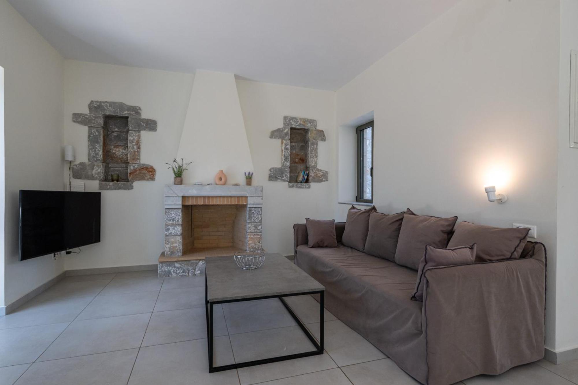 Torri Di Pietra Villa Stoupa Ruang foto